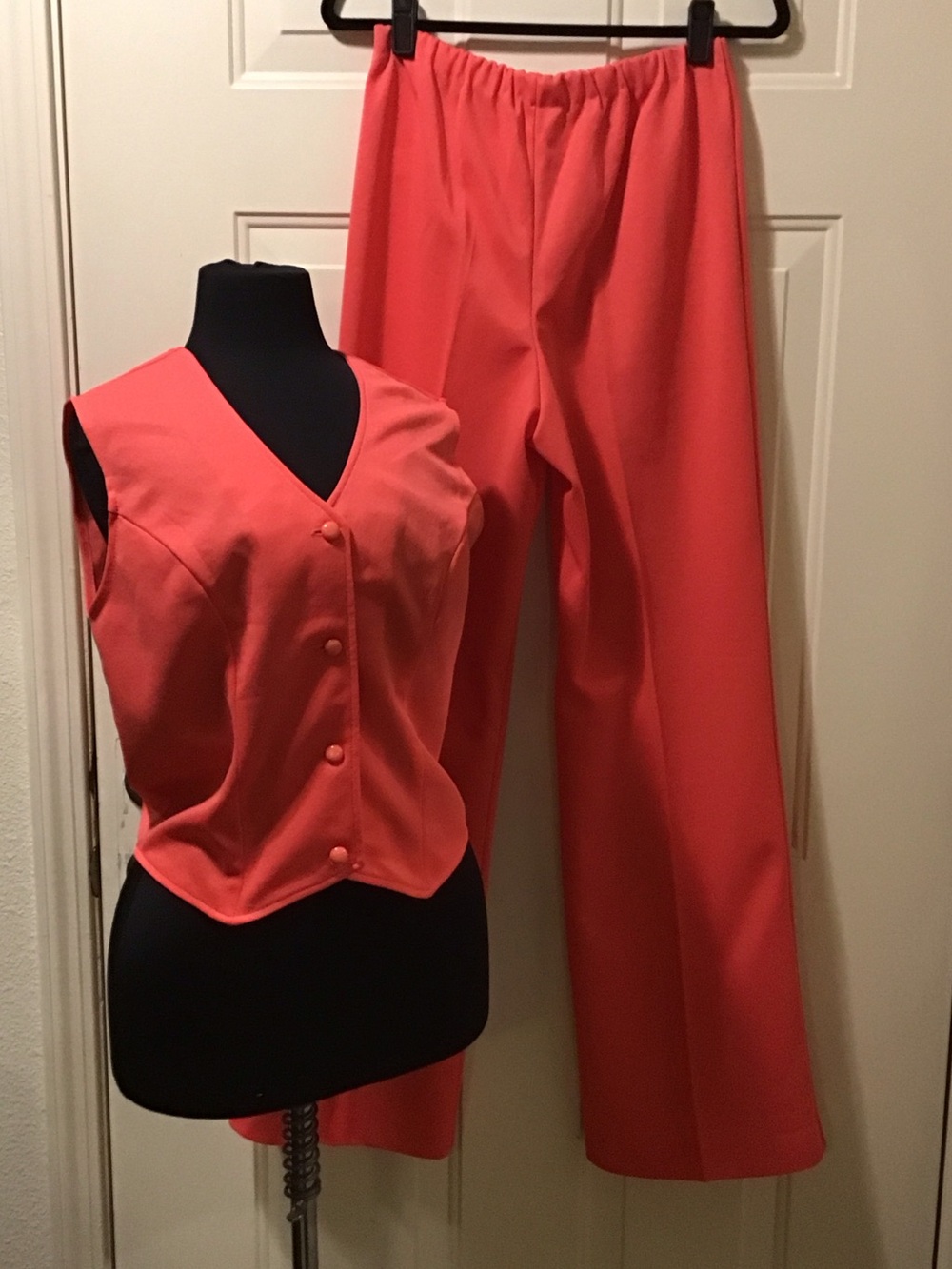 Vintage Womens Coral Button Front Vest & Pants Size 14 TBT